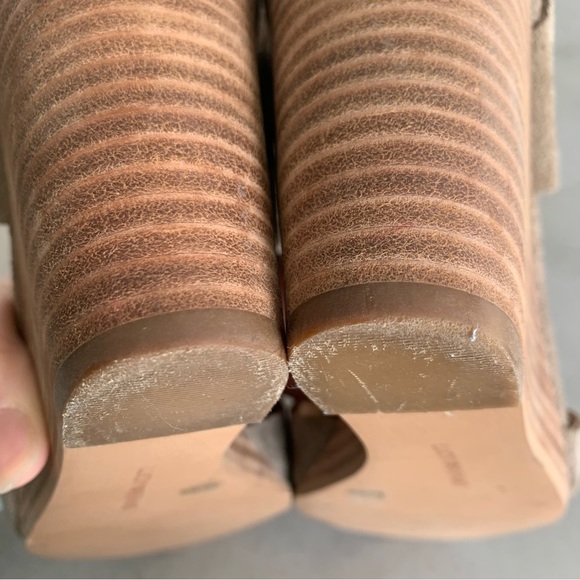 Lucky Brand Rittly Wedge Beige Tan Suede Heels Minimalist Work Casual Neutral 8 - Picture 10 of 11